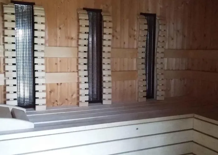 In - Balaton 19738 Daire